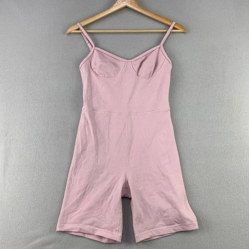 Wilfred Free Aritzia Divinity Romper Women Small Pink Bodysuit Shorts Athletic
